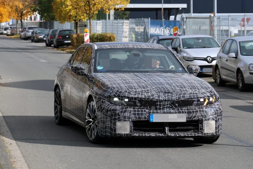 El BMW M350 xDrive sale ‘de paseo’ 5 Motor16 BMW M350 3 Motor16
