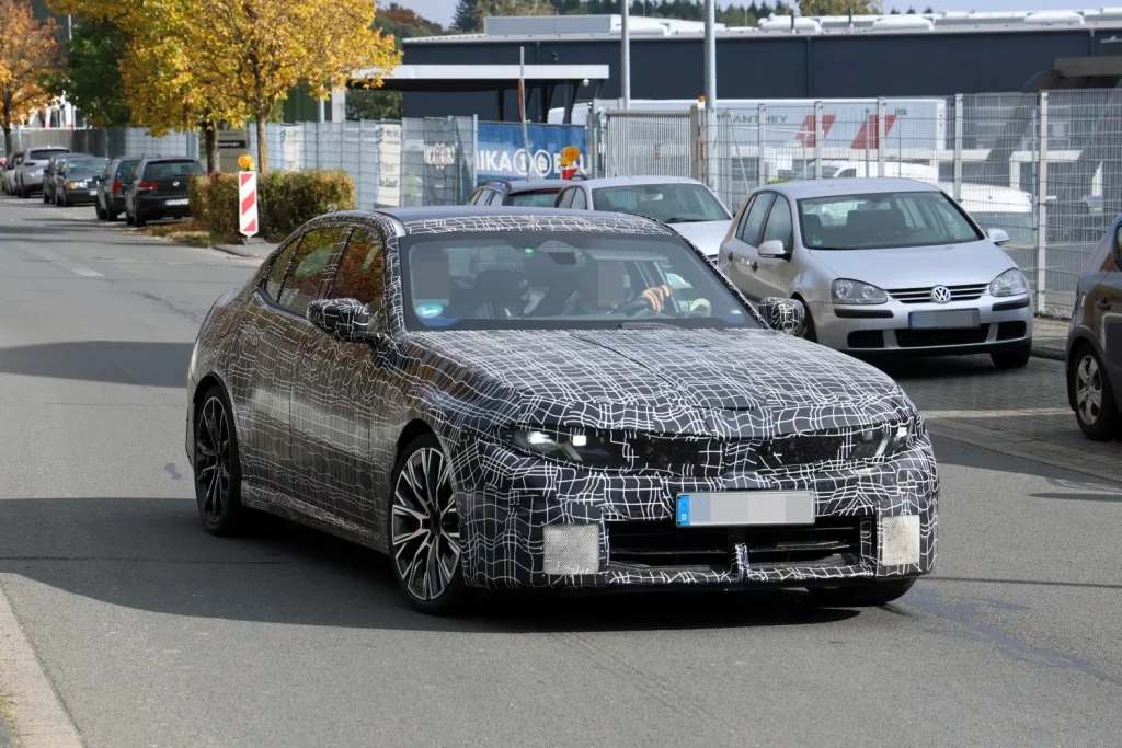 El BMW M350 xDrive sale ‘de paseo’ 7 Motor16 BMW M350 5 Motor16