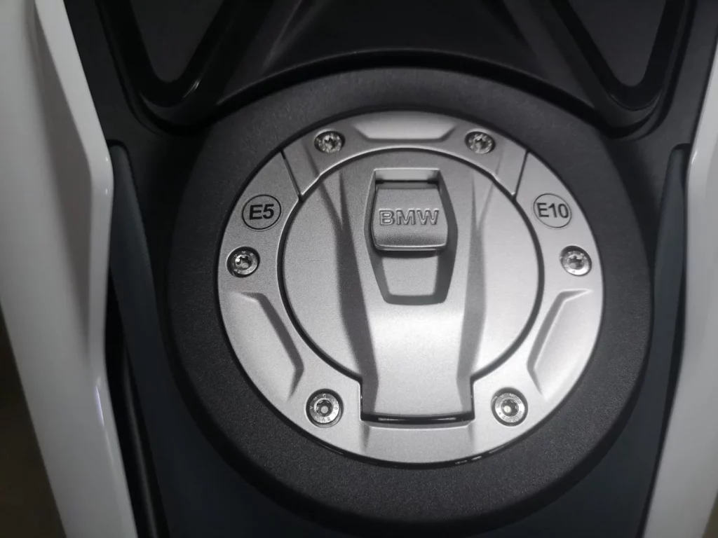 Prueba de la BMW R 1300 GS: Normal que todos la quieran... 20 Motor16 BMW R 1300 GS 4 Motor16