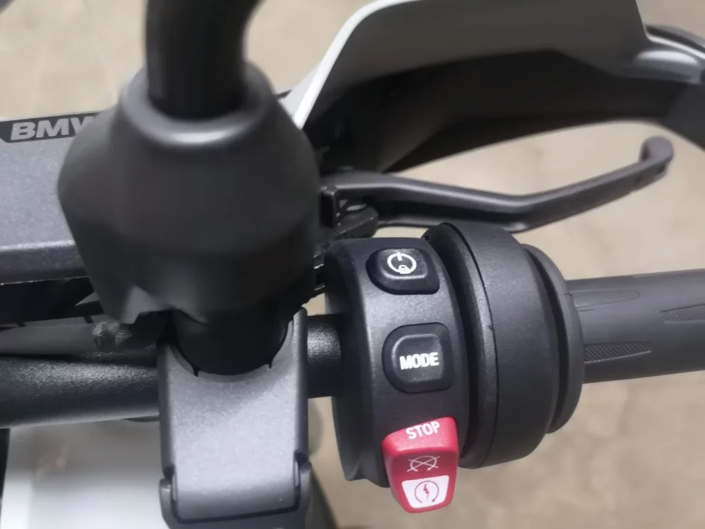 Prueba de la BMW R 1300 GS: Normal que todos la quieran... 17 Motor16 BMW R 1300 GS 7 Motor16