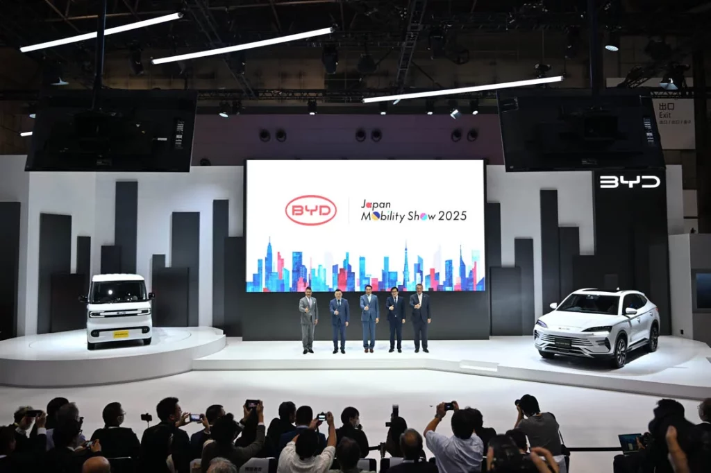BYD consolida su revolución eléctrica en Japón con novedades muy ingeniosas 3 Motor16 BYD en el Japan Mobility Show 2025 2 Motor16