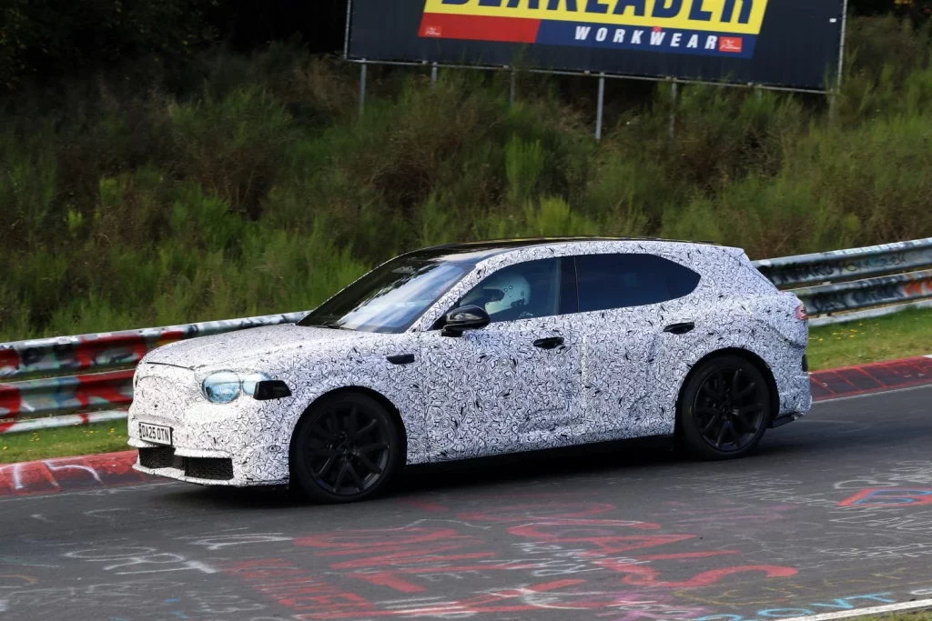 El Bentley SUV eléctrico visita Nürburgring 13 Motor16 Bentley SUV electrico 11 Motor16