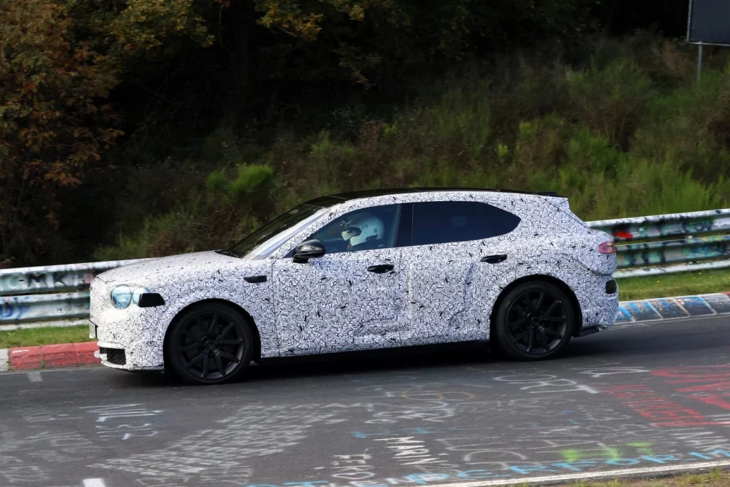 El Bentley SUV eléctrico visita Nürburgring 14 Motor16 Bentley SUV electrico 12 Motor16