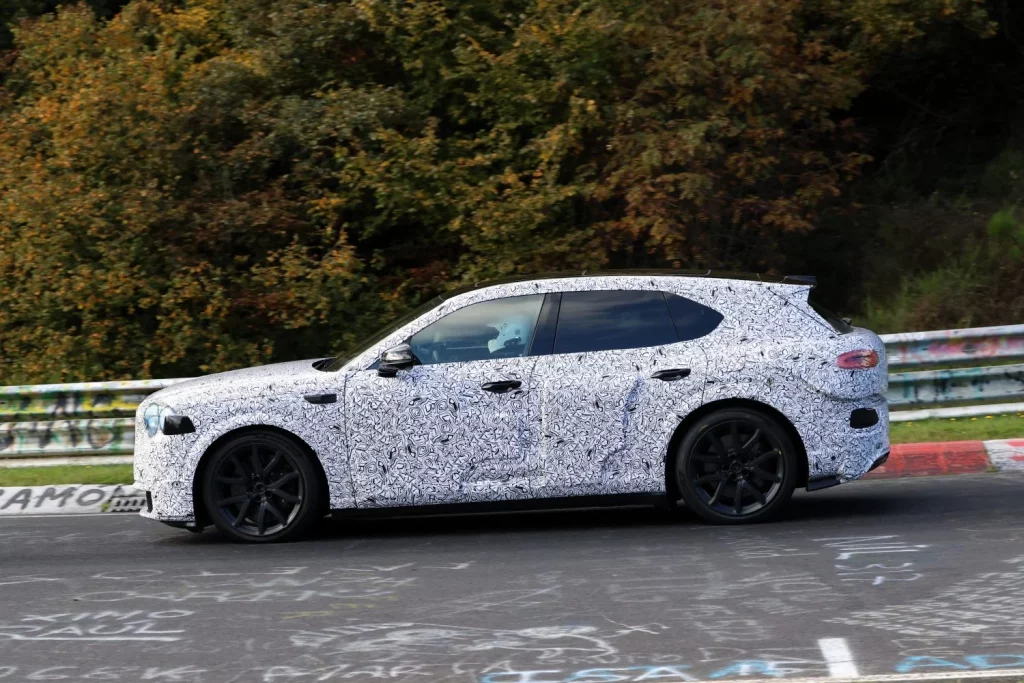 El Bentley SUV eléctrico visita Nürburgring 1 Motor16 Bentley SUV electrico (13)