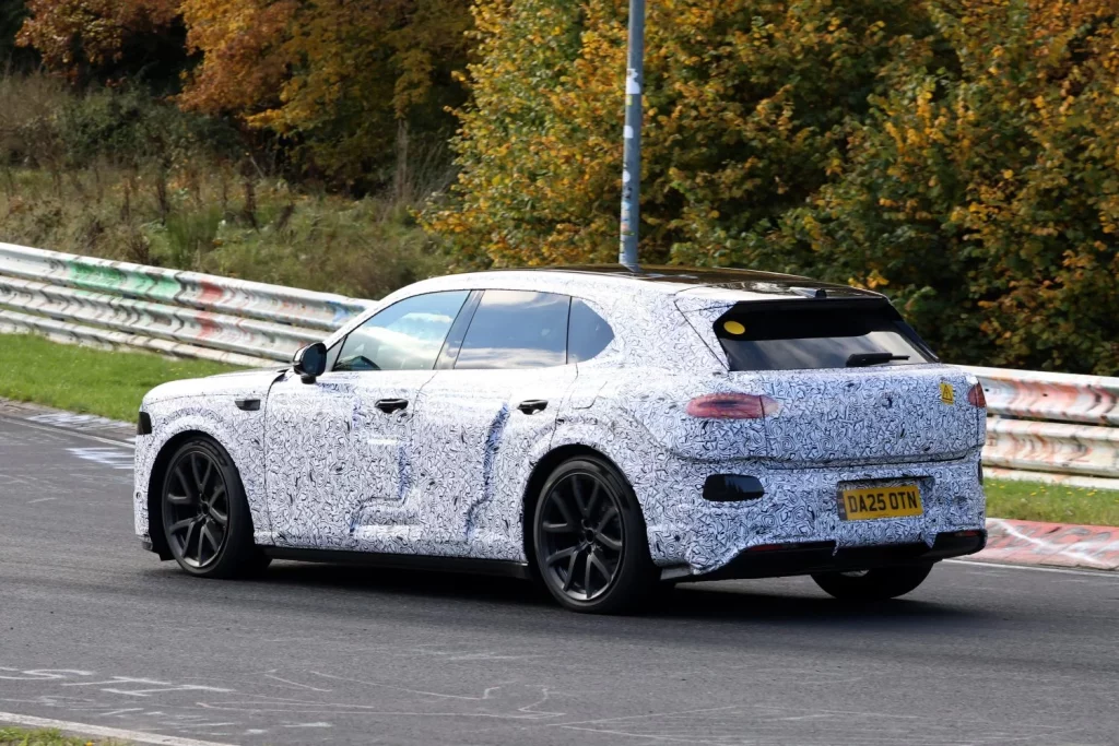El Bentley SUV eléctrico visita Nürburgring 17 Motor16 Bentley SUV electrico 16 Motor16