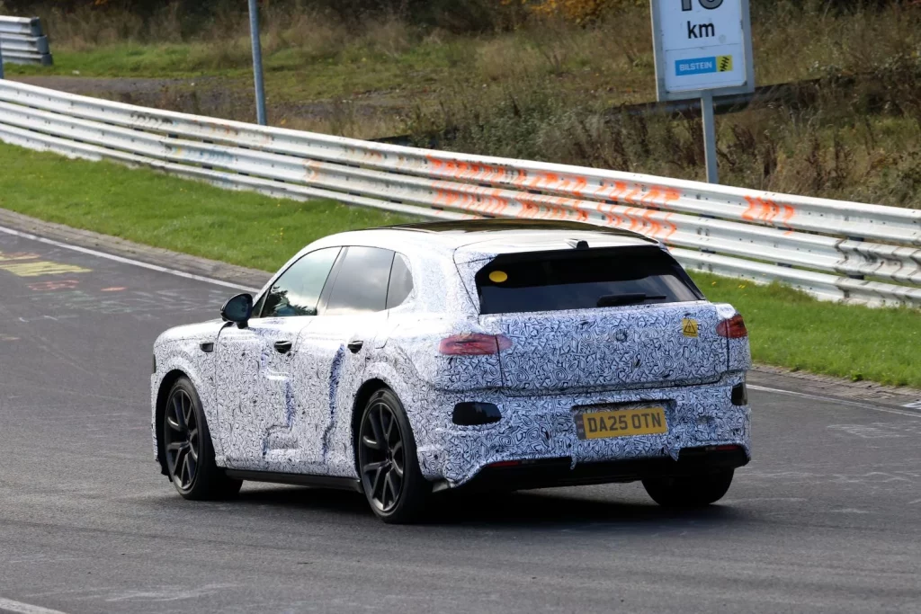 El Bentley SUV eléctrico visita Nürburgring 19 Motor16 Bentley SUV electrico 18 Motor16