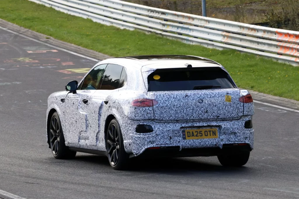 El Bentley SUV eléctrico visita Nürburgring 20 Motor16 Bentley SUV electrico 19 Motor16