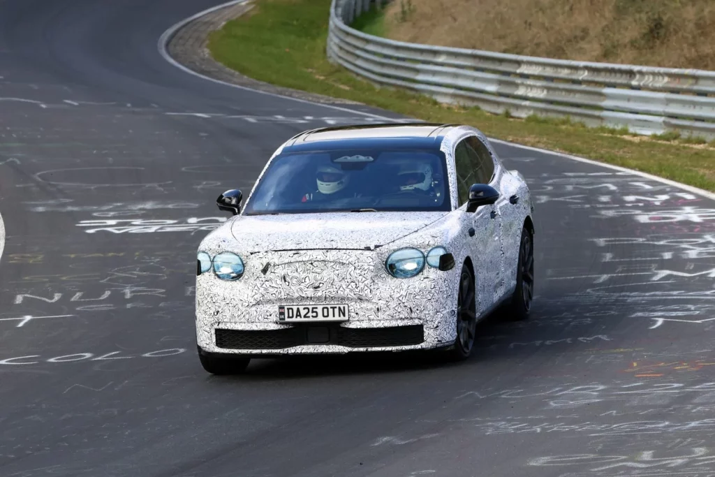 El Bentley SUV eléctrico visita Nürburgring 6 Motor16 Bentley SUV electrico 4 Motor16
