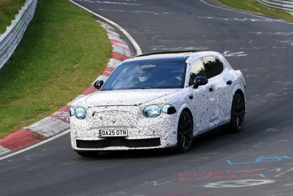 El Bentley SUV eléctrico visita Nürburgring 8 Motor16 Bentley SUV electrico 6 Motor16