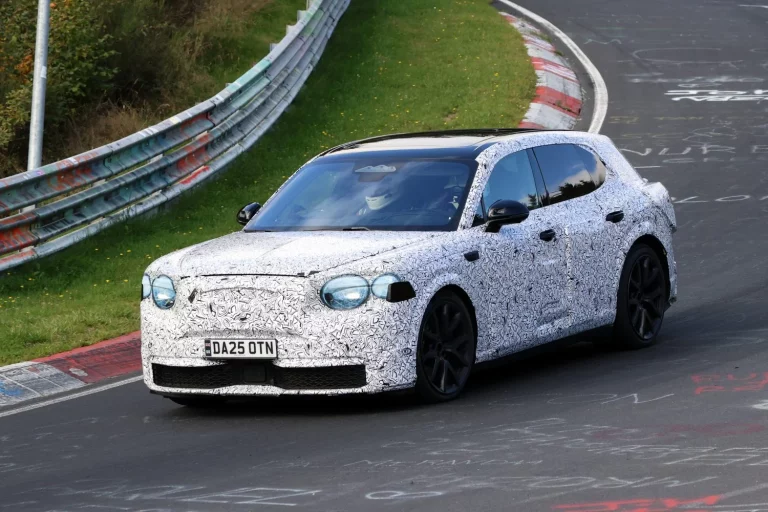 El Bentley SUV eléctrico visita Nürburgring