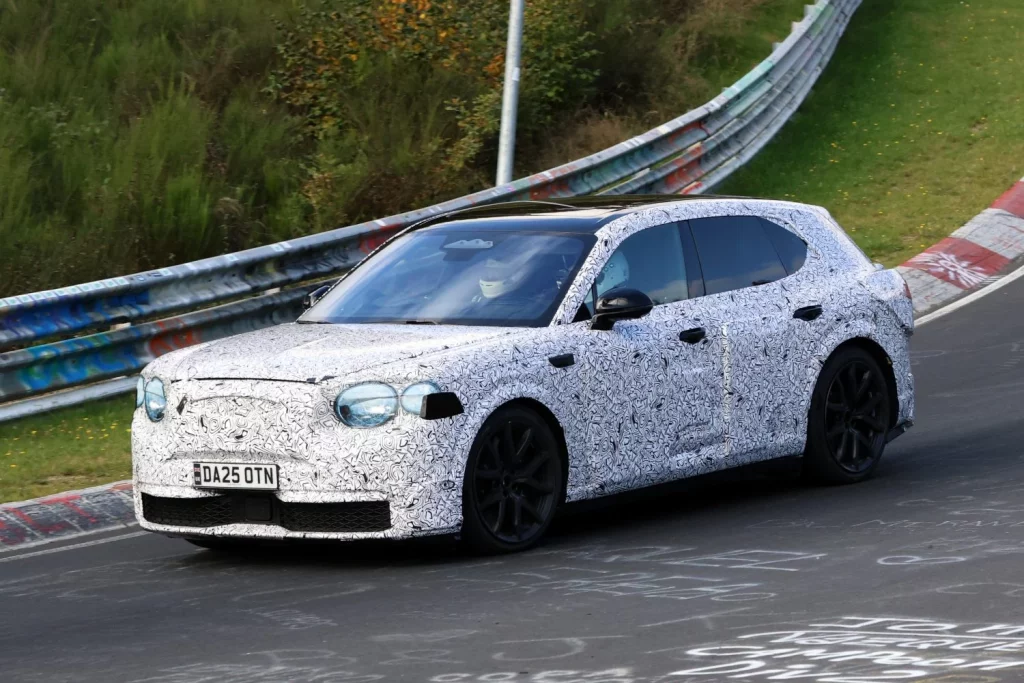 El Bentley SUV eléctrico visita Nürburgring 11 Motor16 Bentley SUV electrico 9 Motor16