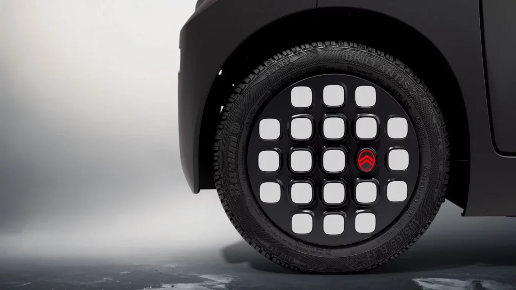 CITROEN AMI DARK SIDE 4 Motor16