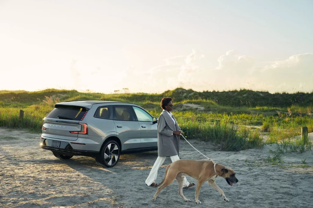 Volvo y Sergio Hudson: cuando el lujo sueco se viste de alta costura 4 Motor16 Volvo EX90