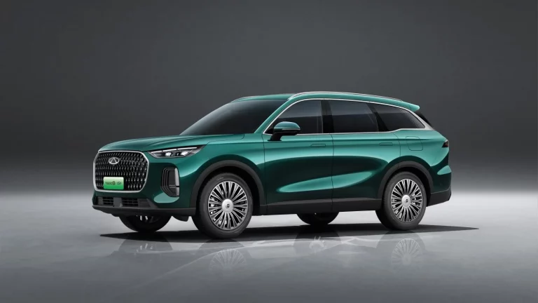 El Chery Tiggo 9, nuestro Ebro s900, ya a la venta en Australia