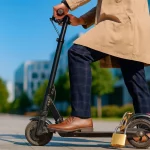 El BOE dicta sentencia: este es el día que tu patinete eléctrico y bicicleta eléctrica estarán obligados a tener seguro