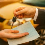 María (37), Guardia Civil: «Si has comprado o vendido un coche de segunda mano, este es el papel que siempre debes llevar encima»