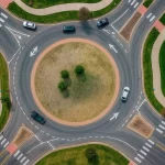 La intersección que se ha puesto de moda y que dará la puntilla a las rotondas: es más barata, más segura y más rápida