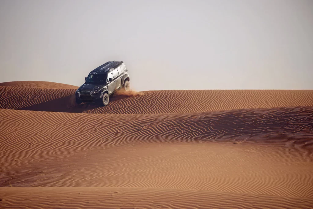 DEFENDER RALLY MOROCCO TEST 008 Motor16