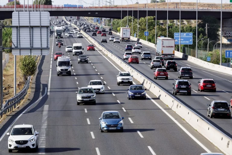 Los tramos de carreteras y autovías más peligrosos de España: el listado completo