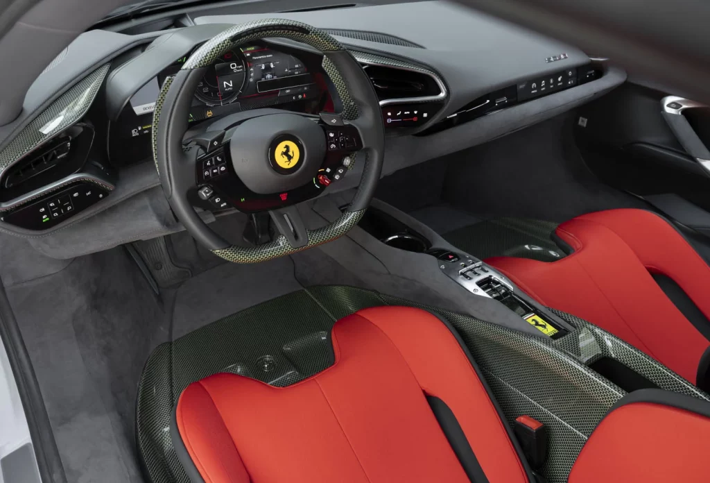 El Ferrari SC40, creado para recordar al legendario F40... pero no parece que lo consiga 3 Motor16 FERRARI SC40 19 Motor16