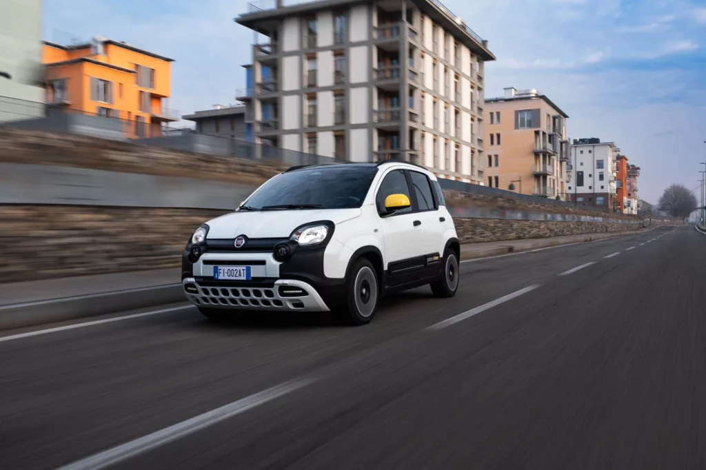 FIAT renueva su icono urbano: la familia Panda se reinventa rumbo a 2026 2 Motor16 Fiat Pandina Motor16