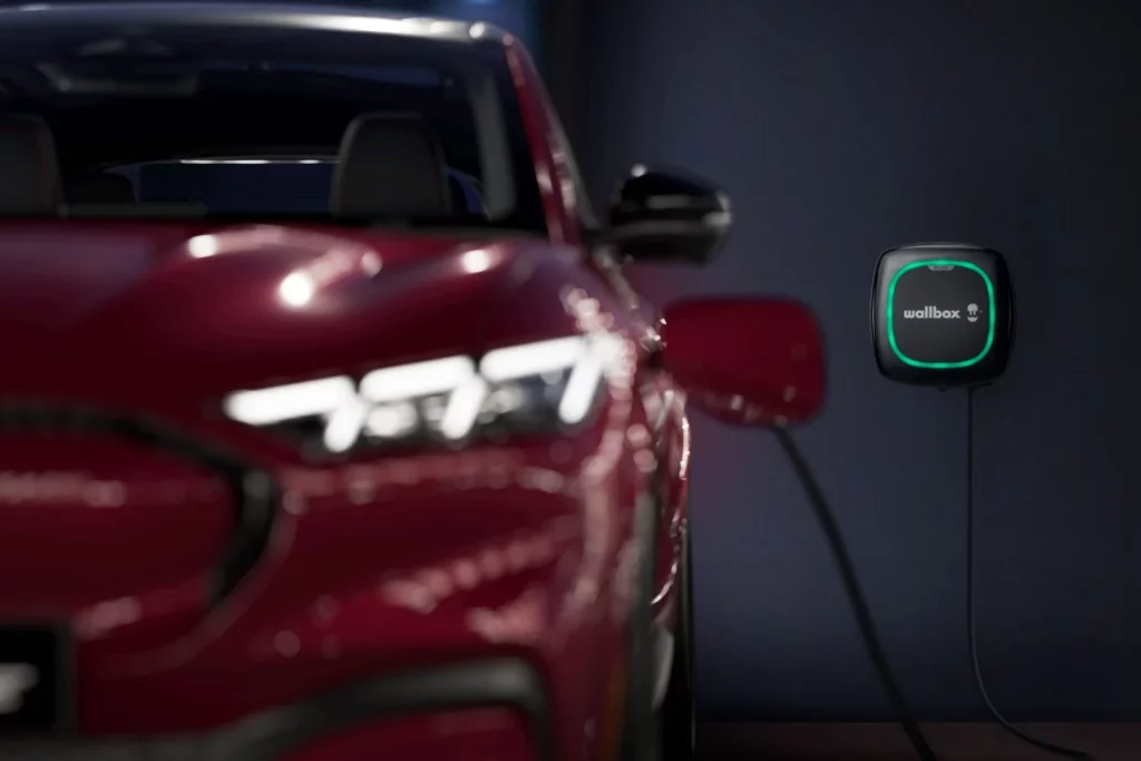El Ford Mustang Mach-e anuncia hasta 590 CV en su versión más potente
