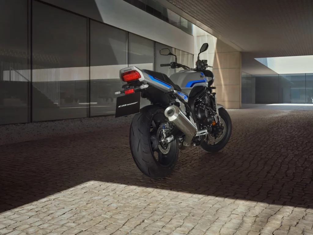 Honda CB1000F 2026: el regreso del espíritu ochentero con tecnología de vanguardia 10 Motor16 Honda CB1000F 2026 5 Motor16