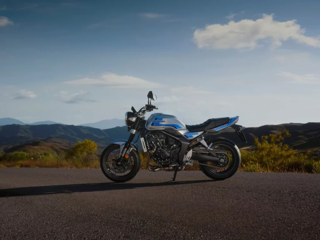 Honda CB1000F 2026: el regreso del espíritu ochentero con tecnología de vanguardia 11 Motor16 Honda CB1000F 2026 6 Motor16