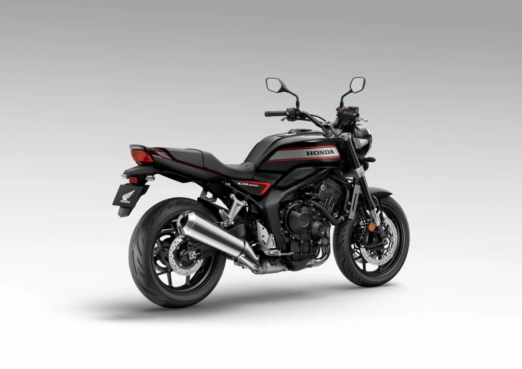 Honda CB1000F 2026: el regreso del espíritu ochentero con tecnología de vanguardia 6 Motor16 Honda CB1000F 2026 8 Motor16