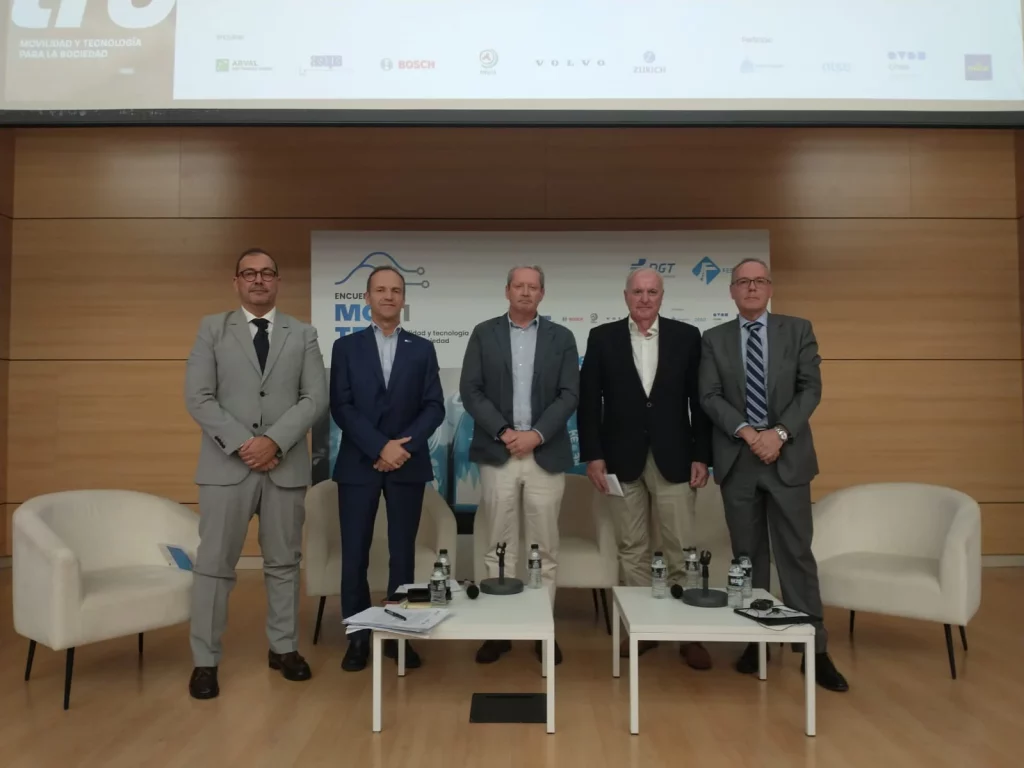 MOVI-TEC, la iniciativa de FESVIAL para enseñar el valor de los ADAS a los conductores 2 Motor16 Ignacio Lijaarcio Eduardo Mayoral Jose Maria Galofre Francisco Aparicio y Ricardo Olalla Motor16