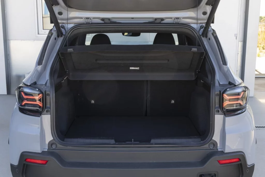 Jeep Avenger 4xe nrth face prueba 20 Motor16