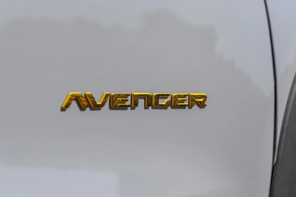 Jeep Avenger 4xe nrth face prueba 26 Motor16