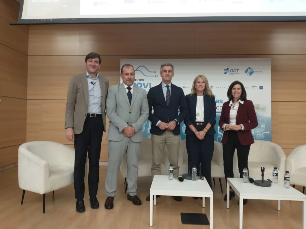 MOVI-TEC, la iniciativa de FESVIAL para enseñar el valor de los ADAS a los conductores 4 Motor16 Juan Jose Arriola Ignacio Lijarcio Enrique Lorca Silvia Ubago Paula Gomez Motor16