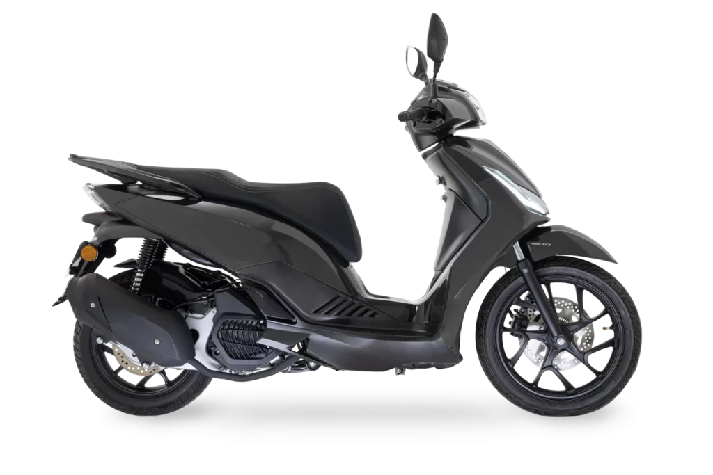 LETBE Velocity 125 ABS: El compañero perfecto para la ciudad 27 Motor16 LETBE Velocity 125 ABS 25 Motor16