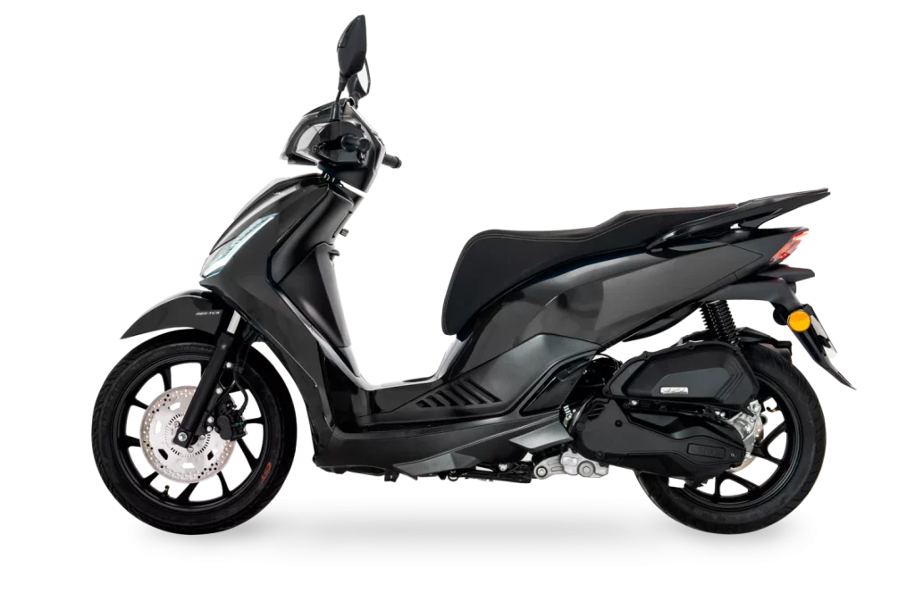 LETBE Velocity 125 ABS: El compañero perfecto para la ciudad 28 Motor16 LETBE Velocity 125 ABS 26 Motor16