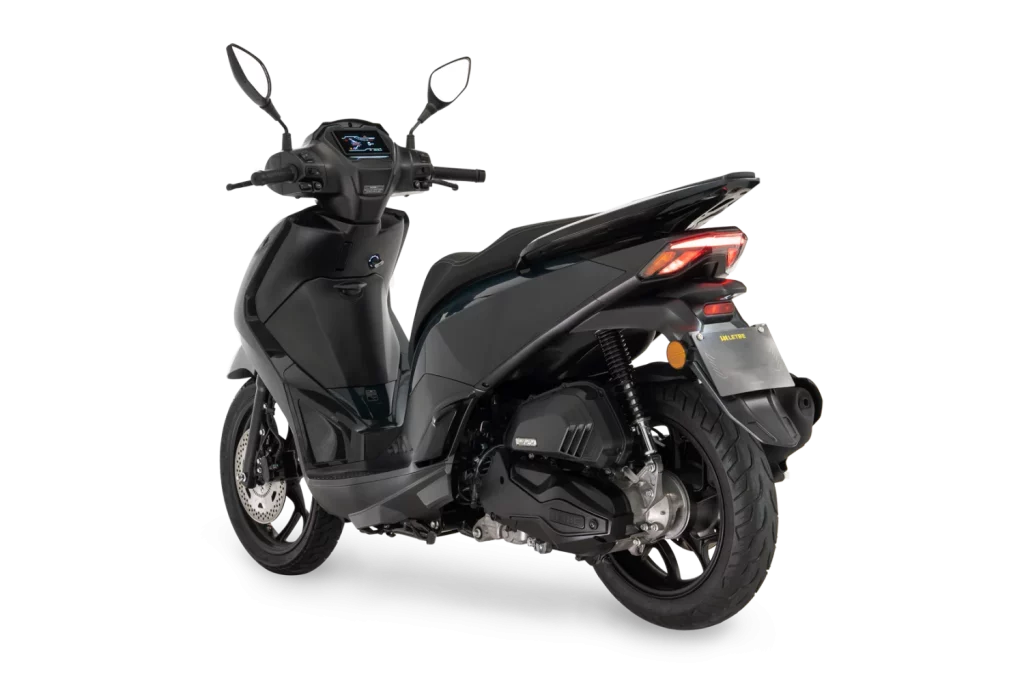 LETBE Velocity 125 ABS: El compañero perfecto para la ciudad 30 Motor16 LETBE Velocity 125 ABS 28 Motor16
