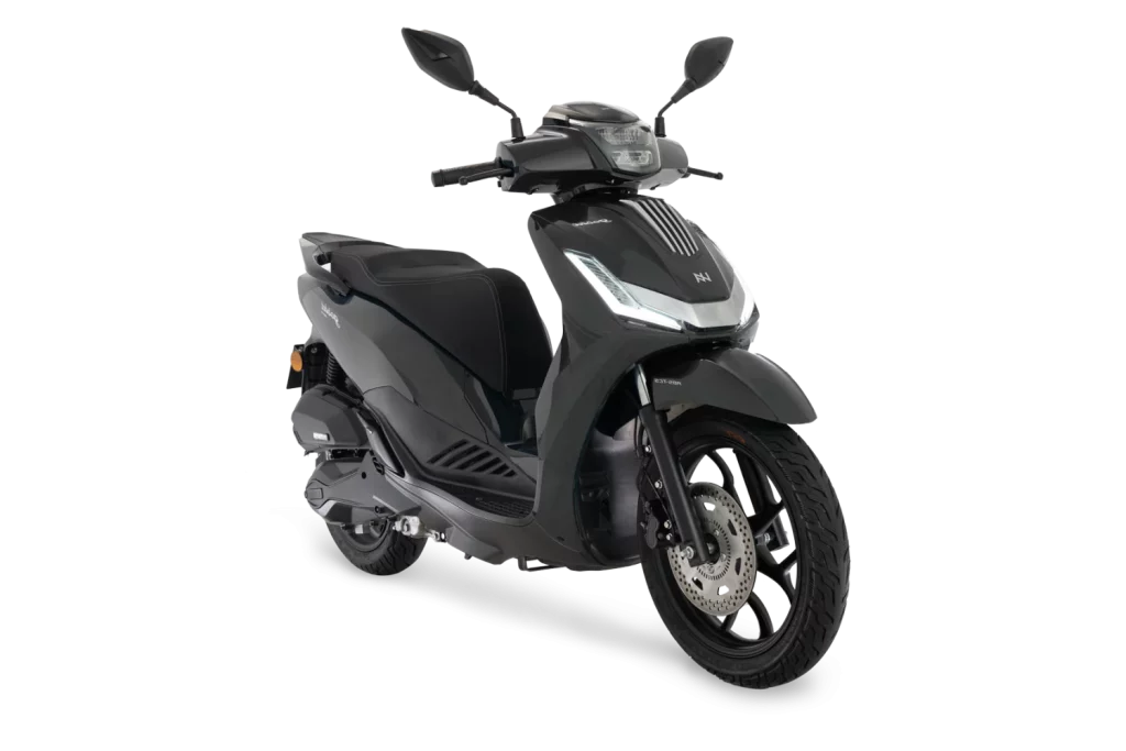 LETBE Velocity 125 ABS: El compañero perfecto para la ciudad 33 Motor16 LETBE Velocity 125 ABS 32 Motor16
