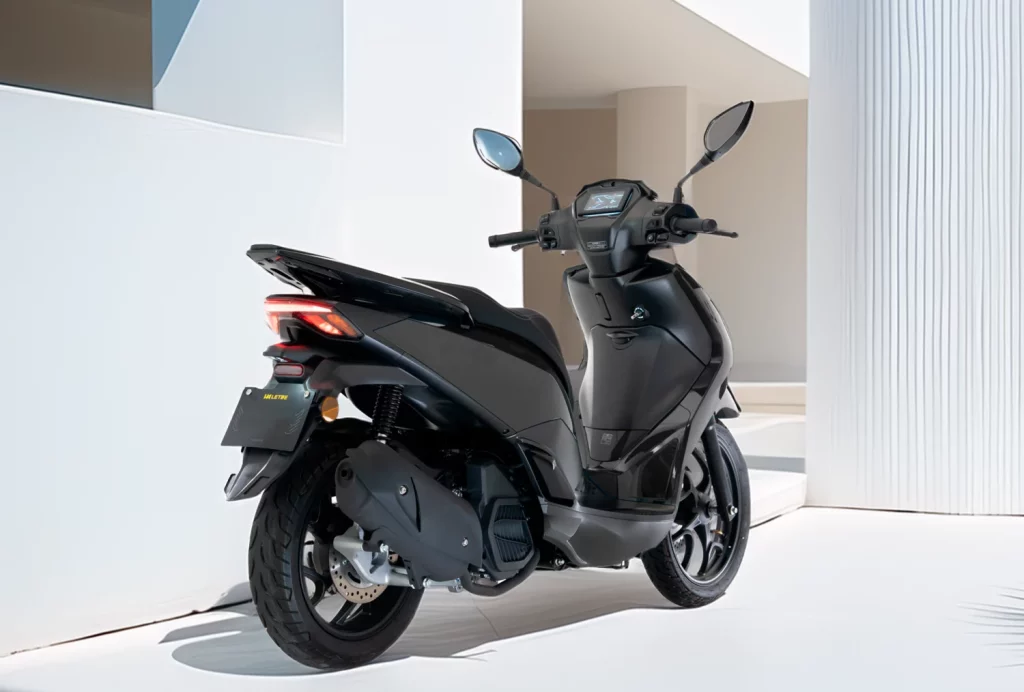 LETBE Velocity 125 ABS: El compañero perfecto para la ciudad 6 Motor16 LETBE Velocity 125 ABS 4 Motor16