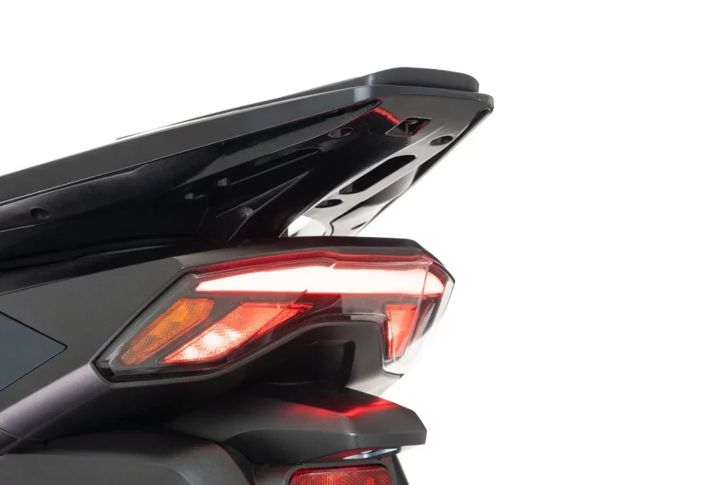 LETBE Velocity 125 ABS: El compañero perfecto para la ciudad 45 Motor16 LETBE Velocity 125 ABS 5 Motor16