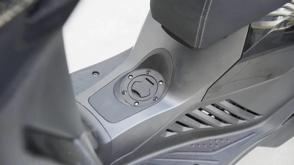 LETBE Velocity 125 ABS: El compañero perfecto para la ciudad 48 Motor16 LETBE Velocity 125 ABS 9 Motor16