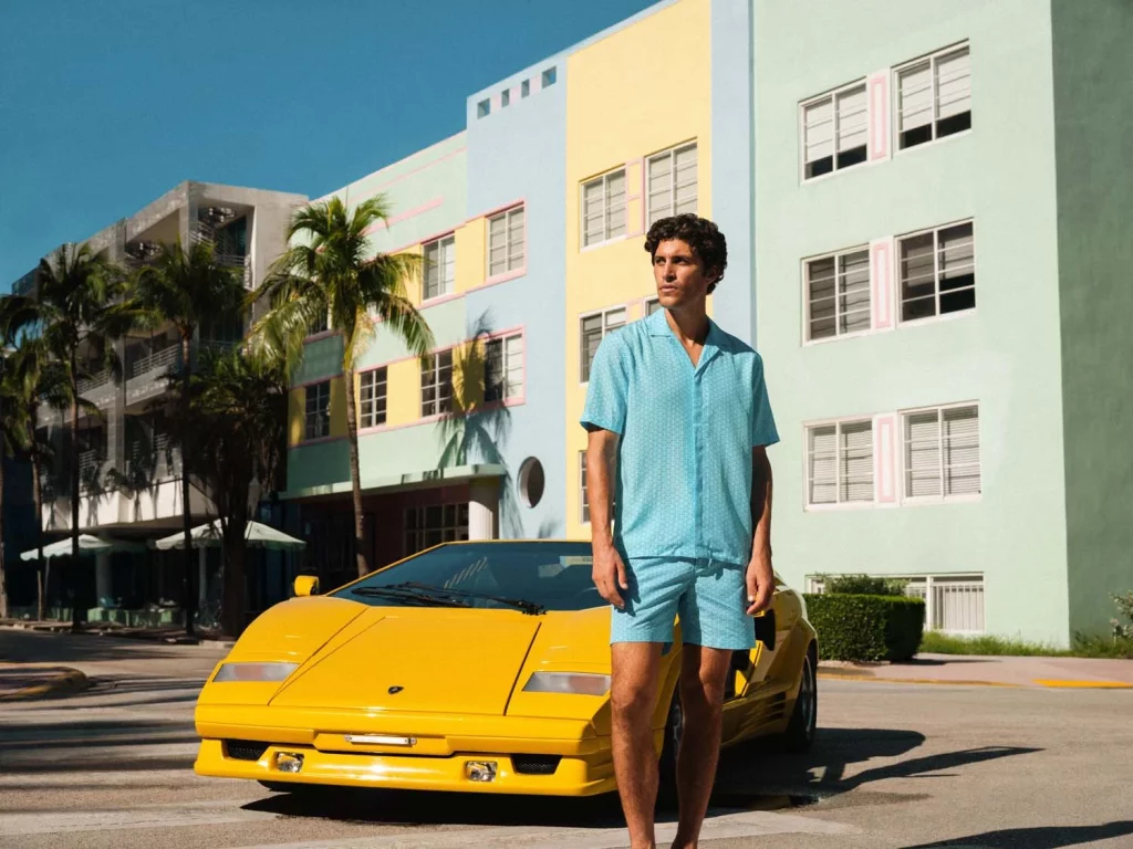 Lamborghini tiene la colección de ropa definitiva para ir a la playa el próximo verano 4 Motor16 Lamborghini Orlebar Brown1 Motor16