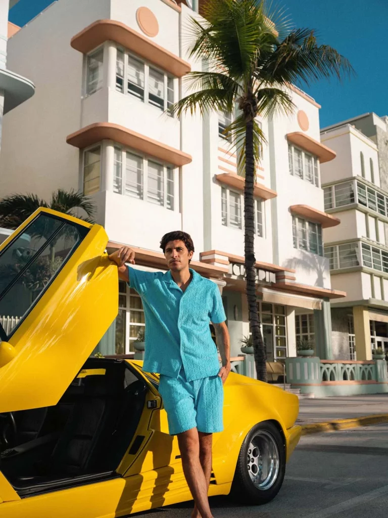 Lamborghini tiene la colección de ropa definitiva para ir a la playa el próximo verano 5 Motor16 Lamborghini Orlebar Brown2 Motor16