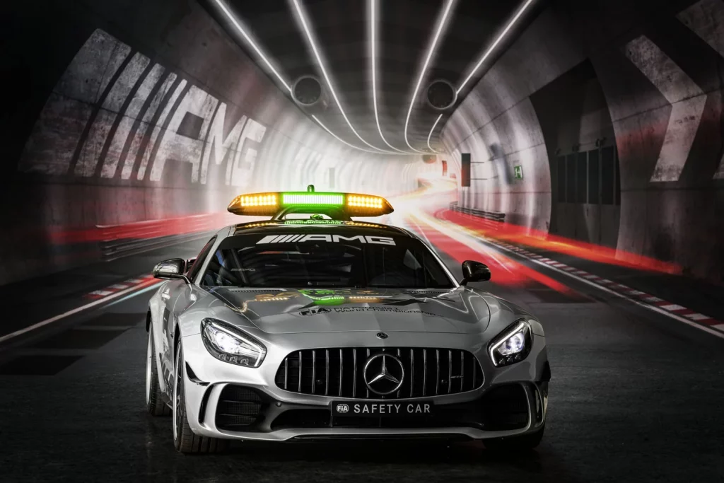 El histórico récord de Mercedes-AMG en la Fórmula 1 16 Motor16 MERCEDES SAFETY CAR 2018 2021 12. Official FIA F1® Safety Car Mercedes AMG GT R C190 Mercedes AMG Motor16