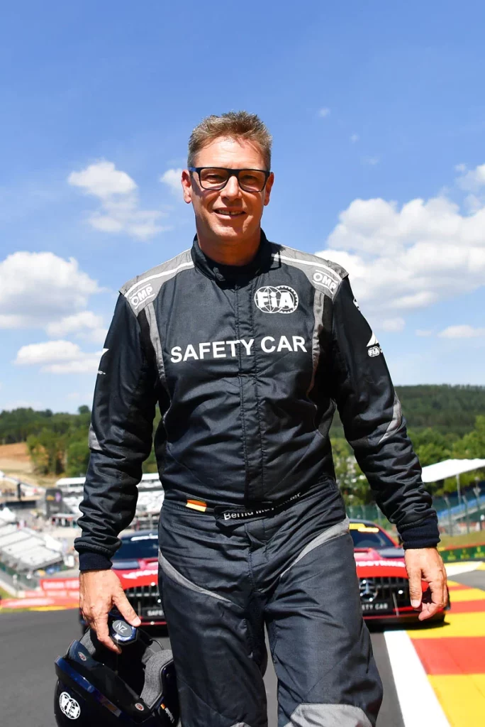 El histórico récord de Mercedes-AMG en la Fórmula 1 20 Motor16 MERCEDES SAFETY CAR Bernd Maylander Official FIA F1® Safety Car Fahrer AMG Markenbotschafter 3 Motor16