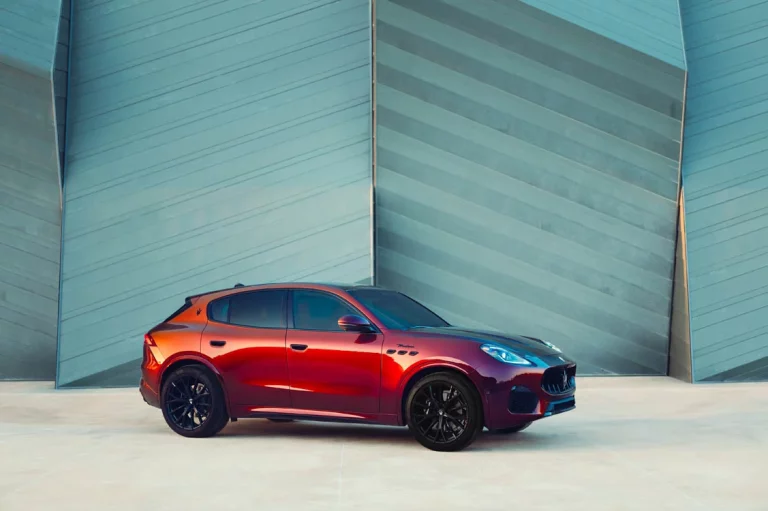 Maserati Grecale Tributo Il Bruciato. Ingeniería y vino se dan la mano