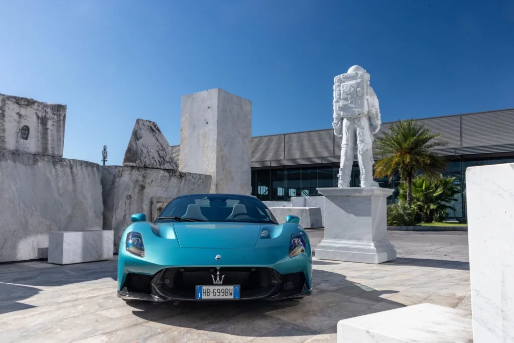 El Maserati McPura 2026 nos pone los dientes largos recorriendo la Toscana  12 Motor16 El Maserati McPura 2026 nos pone los dientes largos recorriendo la Toscana