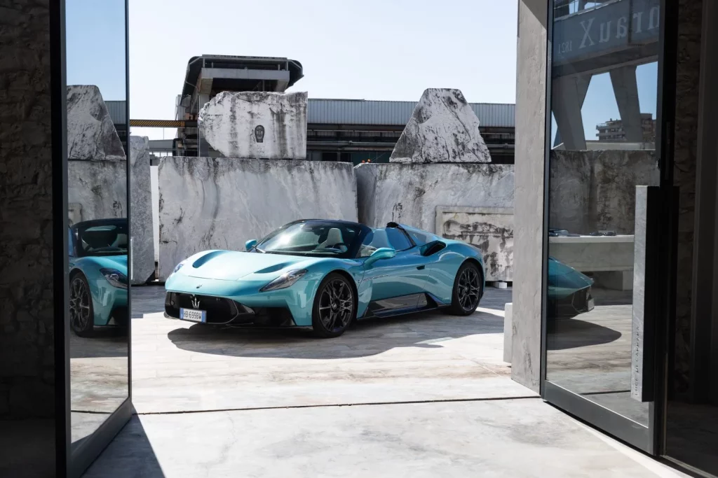 El Maserati McPura 2026 nos pone los dientes largos recorriendo la Toscana  10 Motor16 El Maserati McPura 2026 nos pone los dientes largos recorriendo la Toscana