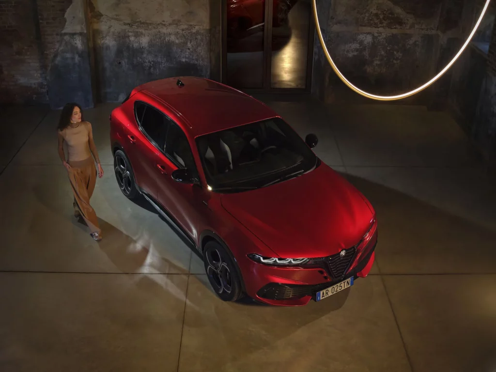 Alfa Romeo retoca el Tonale con un nuevo estilo que refuerza el ADN deportivo 8 Motor16 NUEVO ALFA ROMEO TONALE 5 Motor16