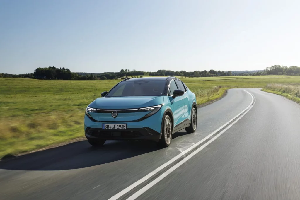 Al volante del Nissan Leaf 2026: El pionero sigue su propio camino 19 Motor16 Nissan Leaf 2026 15 Motor16