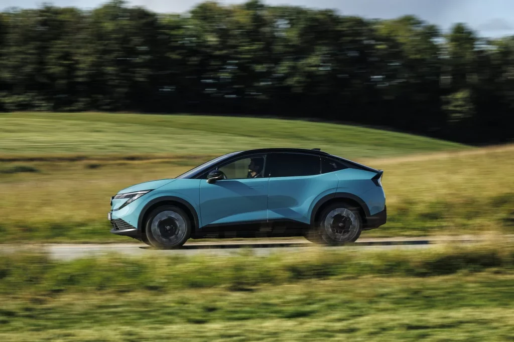 Al volante del Nissan Leaf 2026: El pionero sigue su propio camino 22 Motor16 Nissan Leaf 2026 18 Motor16